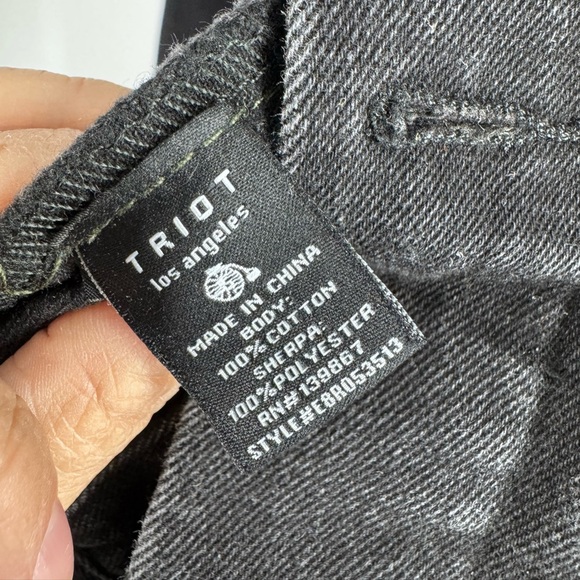 Triot Sherpa lined collar black denim jean jacket. Small - Picture 2 of 6